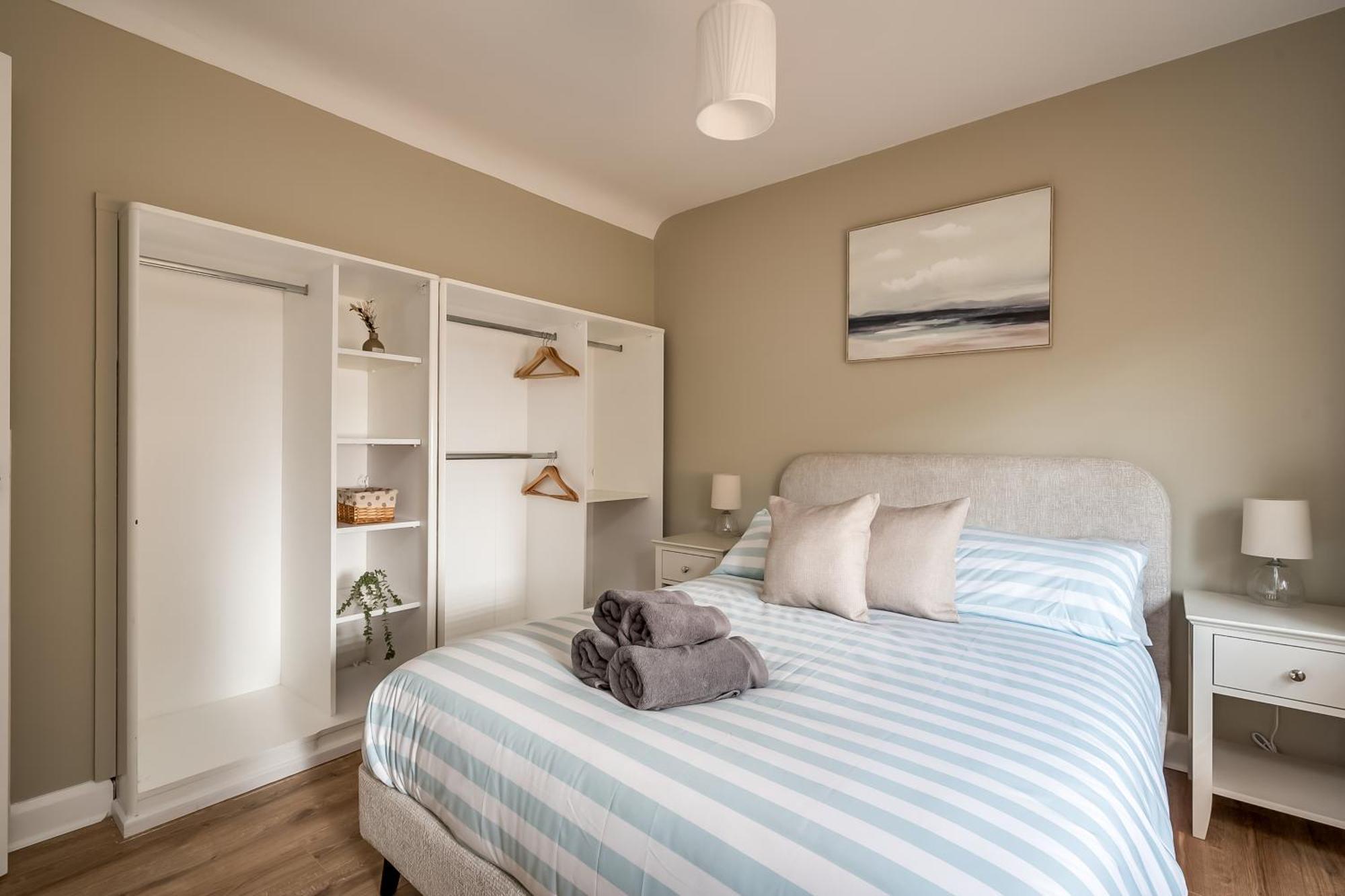 Stunning Over 11 Minutes To Centre Holiday home