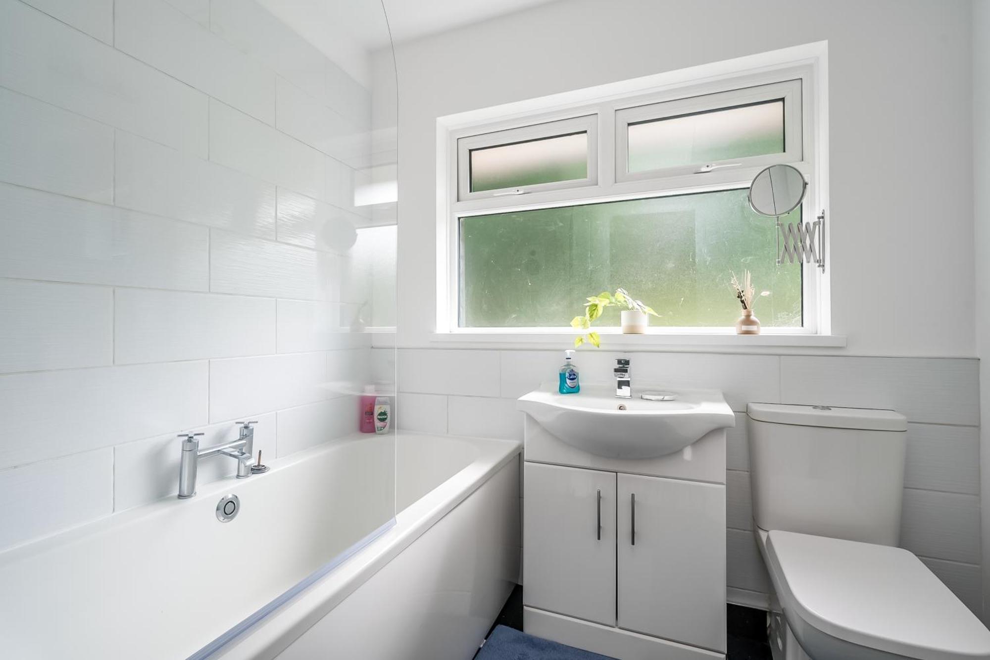 Stunning Over 11 Minutes To Centre Holiday home Belfast
